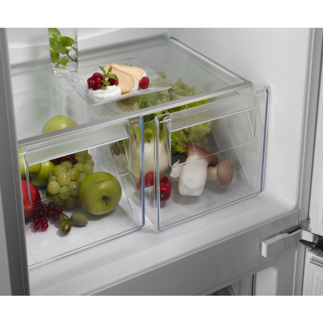 Aeg NSC7N18ZES Built In 70/30 Frost Free Fridge Freezer - Sliding Hinge - E Energy Rated
