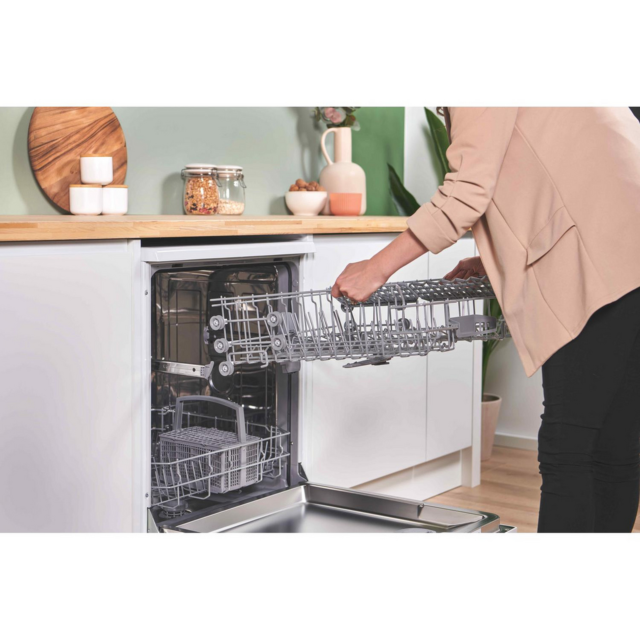 Bosch SMS26AW08G Series 2 Free-Standing Dishwasher - 12 Place Settings - E Energy Rated -