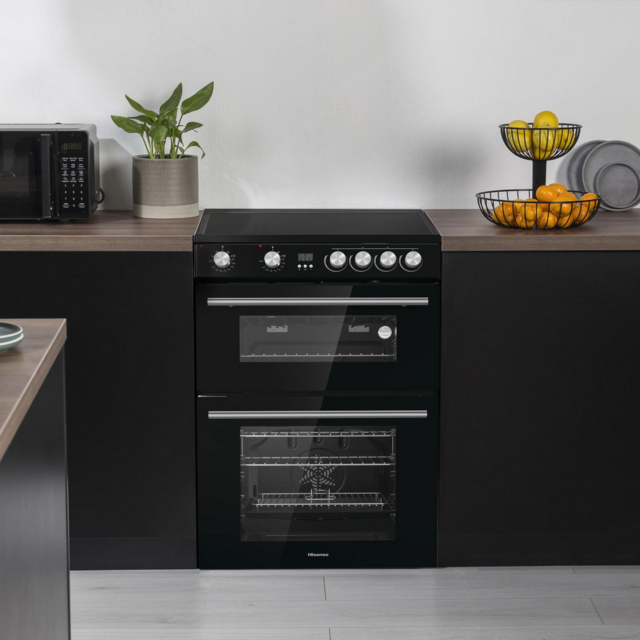 Hisense HDE3211BBUK 60cm Double Oven Electric Cooker with Ceramic Hob - Black