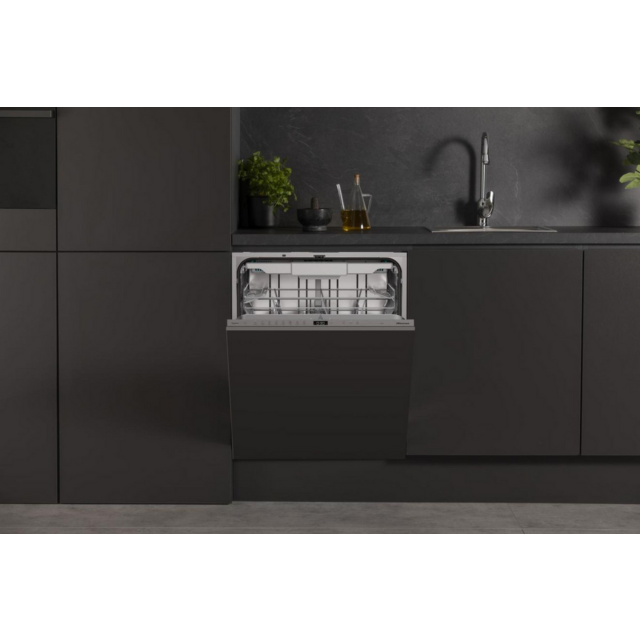 Hisense HV663A60UK Full-Size Integrated Dishwasher - 16 Place Settings - Top Rack - A Energy Rated