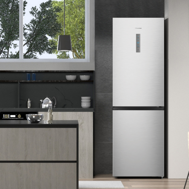 Hisense RB395N4BCE 60/40 Total No Frost Fridge Freezer - E Energy Rated - H186 W59.5 D59
