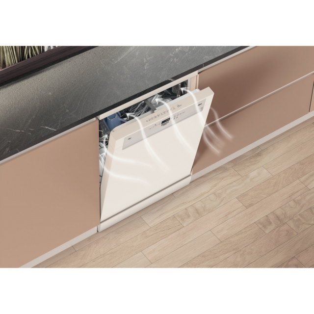 Hotpoint H7FHP43WUK Freestanding Full Size Dishwasher - Top Rack - 15 Place Settings