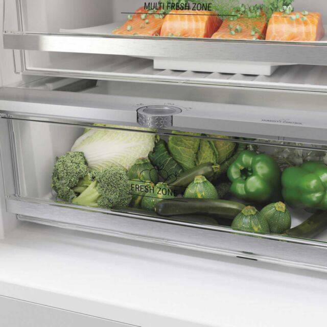 Hotpoint HPKS1262B4UK Built In 50/50 Low Frost Fridge Freezer - E Energy Rated