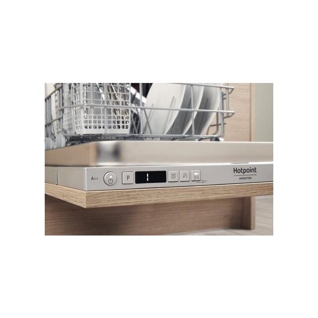 Hotpoint HSICIH4798BI Integrated Slimline Dishwasher - 10 Place Setting - E Energy Rated