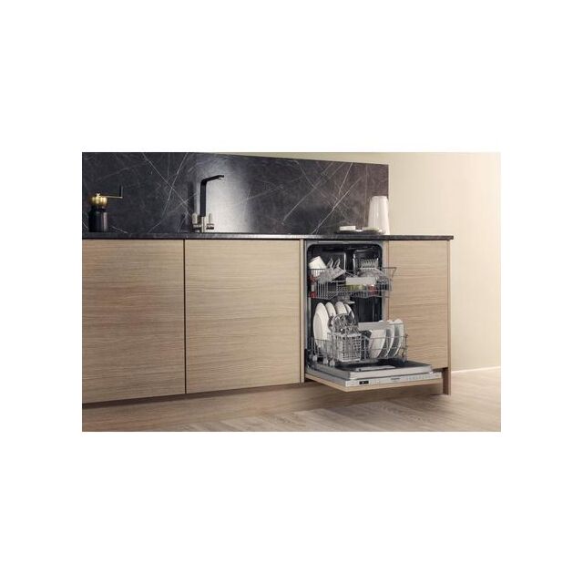 Hotpoint HSICIH4798BI Integrated Slimline Dishwasher - 10 Place Setting - E Energy Rated